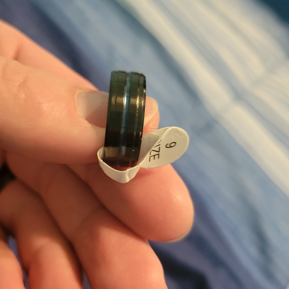 Men's ring